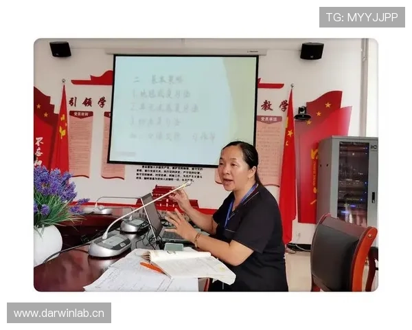 黄潜转会策略聚焦青训挖潜与低成本引援,持续提升阵容竞争力 黄潜转会策略聚焦青训挖潜与低成本引援,持续提升阵容竞争力