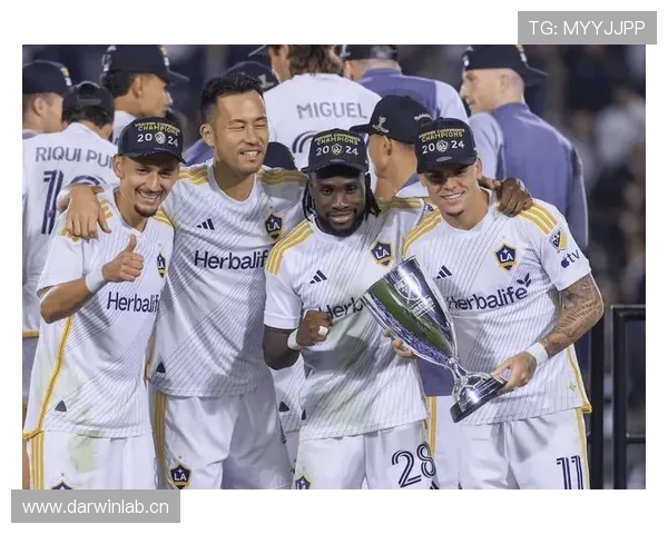 西班牙国家队进攻核心之一：奥尔莫的国家队地位