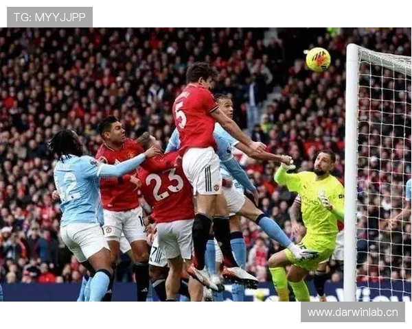 曼城防守看似稳如磐石,转换瞬间却频频被打穿? 曼城防守看似稳如磐石,转换瞬间却频频被打穿?