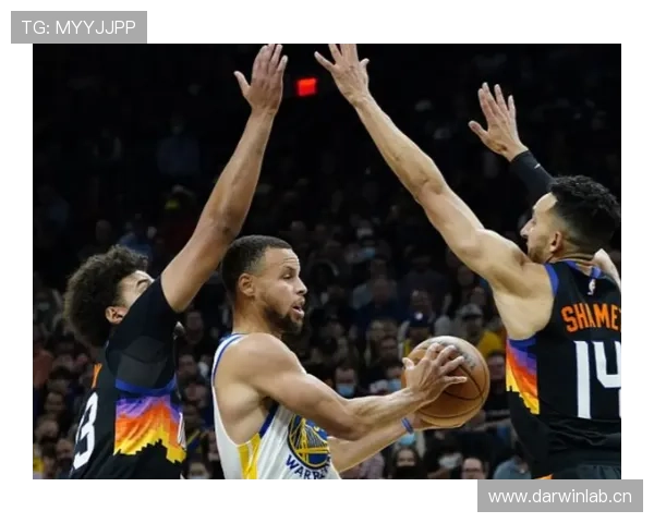 沃克·凯斯勒无球跑位胜库里，拉开空间提升进攻效率